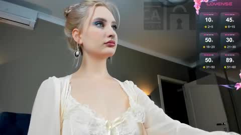 Ria Woods online show from 11-10-25, 05:01