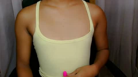 Snapshot of ricadelight chatting on 06-19-26, 06:12 ricadelight online show from 06-19-26, 06:12