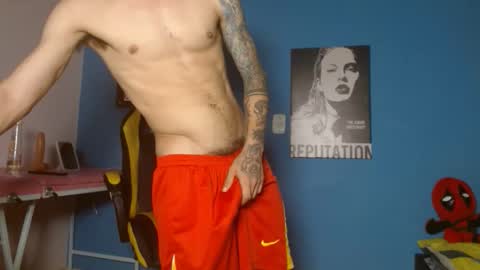 Snapshot of ricardo_big_cock chatting on 04-06-26, 11:27 ricardo_big_cock online show from 04-06-26, 11:27