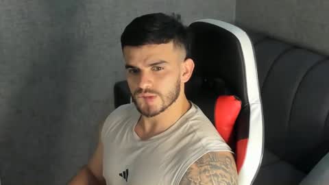 ricardogonzalez666 online show from 01-03-25, 01:05