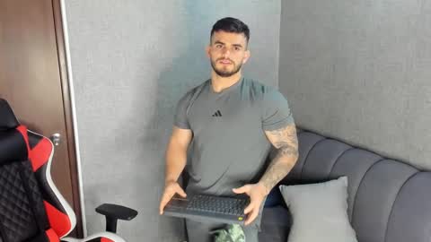 ricardogonzalez666 online show from 01-20-25, 11:54