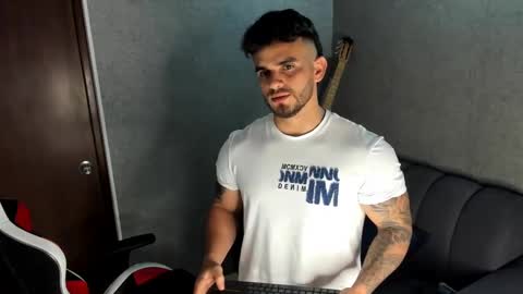 ricardogonzalez666 online show from 10-01-25, 11:55