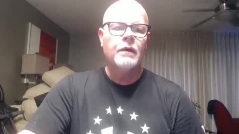 rich32937 online show from 04-19-26, 06:43