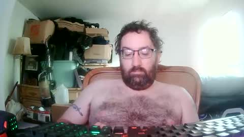 Snapshot of richard11268869 chatting on 06-06-26, 12:10 richard11268869 online show from 06-06-26, 12:10