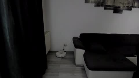 RichardDarell online show from 10-28-25, 05:33