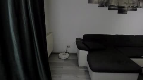 RichardDarell online show from 11-04-25, 05:28