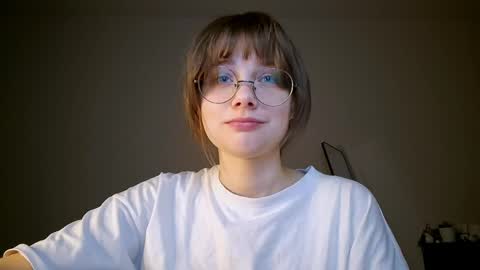 Snapshot of richardlundsten chatting on 04-24-26, 06:32 Luna online show from 04-24-26, 06:32