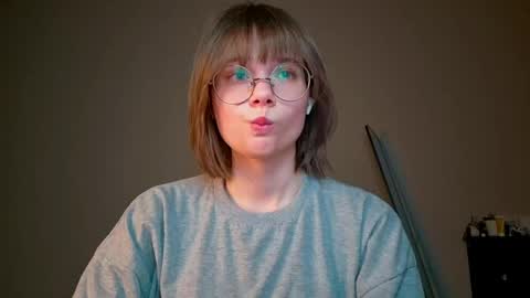 Snapshot of richardlundsten chatting on 05-04-26, 07:32 Luna online show from 05-04-26, 07:32