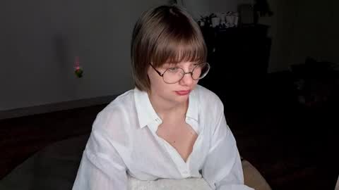 Snapshot of richardlundsten chatting on 05-28-26, 06:16 Luna online show from 05-28-26, 06:16