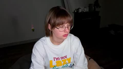 Snapshot of richardlundsten chatting on 05-30-26, 06:49 Luna online show from 05-30-26, 06:49