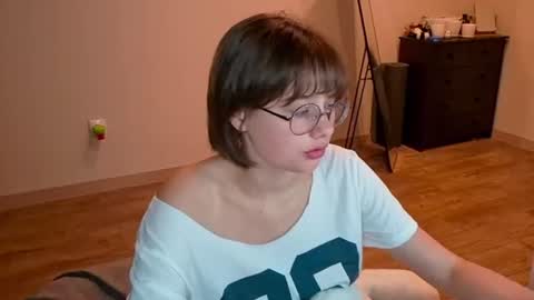 Snapshot of richardlundsten chatting on 07-13-26, 07:27 Luna online show from 07-13-26, 07:27