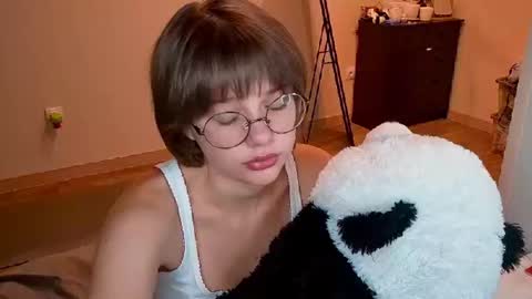 Snapshot of richardlundsten chatting on 07-24-26, 07:12 Luna online show from 07-24-26, 07:12