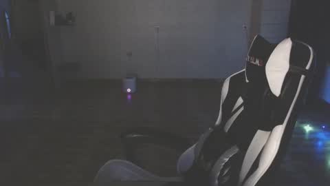 Emily online show from 01-20-25, 03:28