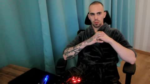 RichieKash online show from 05-18-26, 01:45