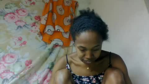 richimelaa online show from 06-12-26, 08:24