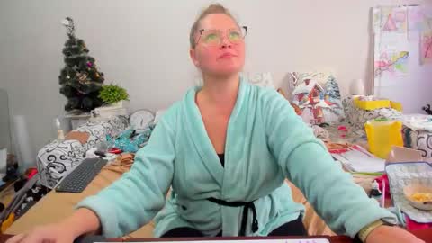 Anna - not anna - right Anna  online show from 01-09-26, 12:08