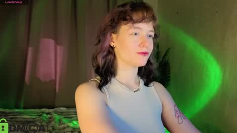 Snapshot of ricki_bloom chatting on 05-26-26, 09:16 Ricki online show from 05-26-26, 09:16