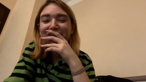 Lisa online show from 12-02-25, 06:52