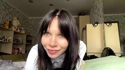 Chloe online show from 05-16-26, 10:36