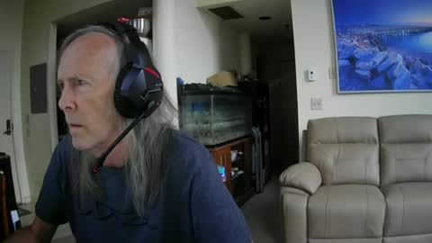 Snapshot of rickl56 chatting on 06-11-26, 11:14 rickl56 online show from 06-11-26, 11:14