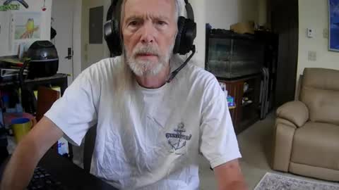 Snapshot of rickl56 chatting on 08-01-26, 08:30 rickl56 online show from 08-01-26, 08:30