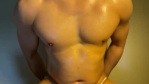 R online show from 11-09-25, 04:33