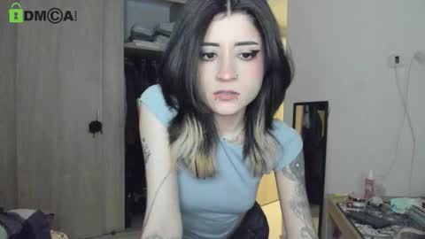 Snapshot of rickydicot_13 chatting on 01-15-26, 01:32 RickyDicot 13 online show from 01-15-26, 01:32