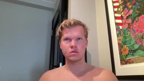 Snapshot of rico_self_facial chatting on 06-20-26, 08:28 Rico online show from 06-20-26, 08:28
