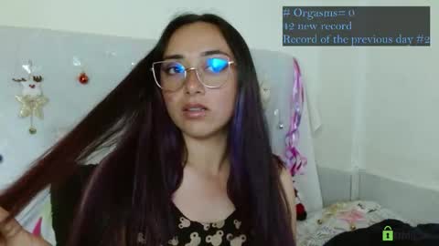 Snapshot of ricocandy chatting on 12-19-25, 03:02 Candy online show from 12-19-25, 03:02