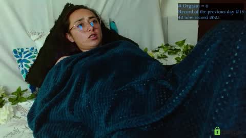 Snapshot of ricocandy chatting on 02-11-26, 03:44 Candy online show from 02-11-26, 03:44