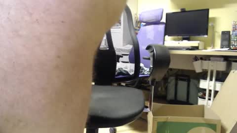 Snapshot of riemen78 chatting on 03-04-26, 12:05 riemen78 online show from 03-04-26, 12:05