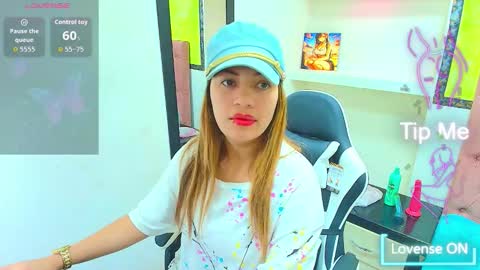 Snapshot of rihana_milan chatting on 09-21-25, 12:40 RIHANA online show from 09-21-25, 12:40