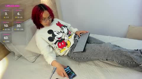 Sara online show from 03-31-26, 10:37