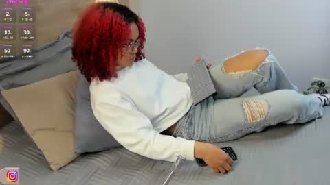 Snapshot of rihannadeep chatting on 06-18-26, 09:58 Sara online show from 06-18-26, 09:58