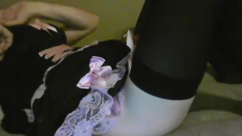 Snapshot of riley_belle98 chatting on 12-31-24, 05:22 riley_belle98 online show from 12-31-24, 05:22