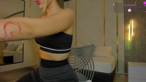Snapshot of riley_sierra chatting on 05-20-26, 12:55 Riley Sierra online show from 05-20-26, 12:55