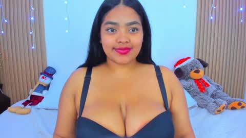 Snapshot of rileydolly chatting on 12-21-24, 03:47 RileyDolly online show from 12-21-24, 03:47