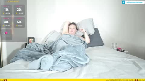 Snapshot of rileylogan chatting on 05-04-26, 01:29 Riley Logan online show from 05-04-26, 01:29