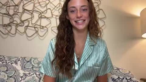 Riley online show from 09-15-25, 04:07