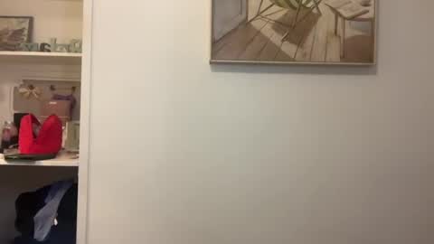 Riley online show from 09-22-25, 06:21