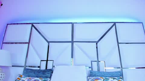 Snapshot of rileysweett chatting on 02-06-25, 11:32 Riley online show from 02-06-25, 11:32