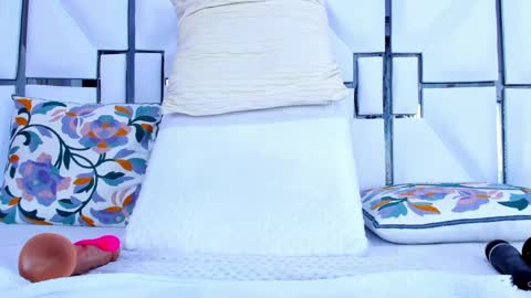 Snapshot of rileysweett chatting on 03-07-25, 05:38 Riley online show from 03-07-25, 05:38