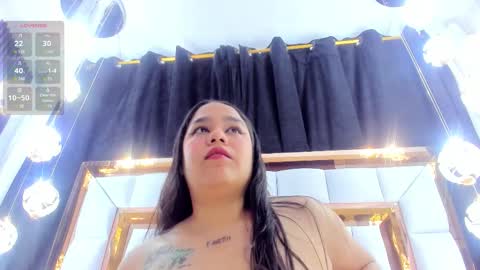 Snapshot of rileysweett chatting on 11-19-25, 11:32 Riley online show from 11-19-25, 11:32