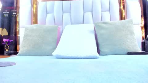 Snapshot of rileysweett chatting on 11-29-25, 11:57 Riley online show from 11-29-25, 11:57