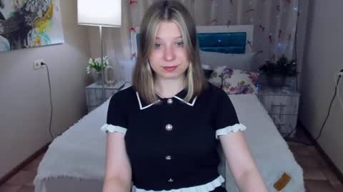 Snapshot of rinacake chatting on 06-26-26, 11:36 rinacake online show from 06-26-26, 11:36