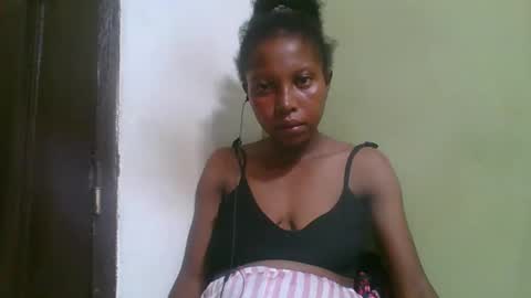 Snapshot of rinah654271 chatting on 02-04-26, 06:58 rinah654271 online show from 02-04-26, 06:58