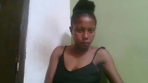 Snapshot of rinah654271 chatting on 02-07-26, 07:23 rinah654271 online show from 02-07-26, 07:23