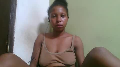 Snapshot of rinah654271 chatting on 02-27-26, 06:52 rinah654271 online show from 02-27-26, 06:52