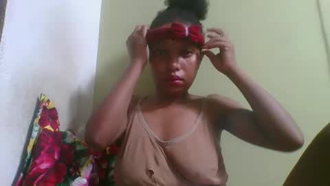 Snapshot of rinah654271 chatting on 03-15-26, 03:51 rinah654271 online show from 03-15-26, 03:51