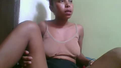 Snapshot of rinah654271 chatting on 03-19-26, 08:51 rinah654271 online show from 03-19-26, 08:51